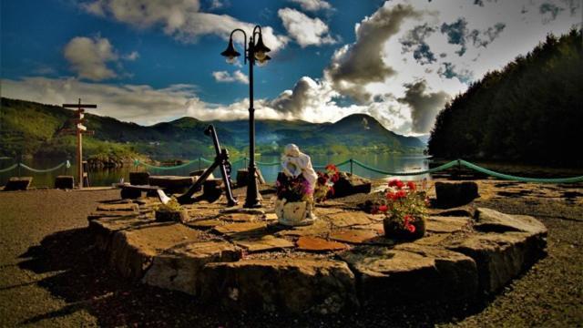 Ola Bua Near The Atlantic Road Lyngstad Exterior photo