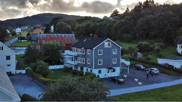Ola Bua Near The Atlantic Road Lyngstad Exterior photo