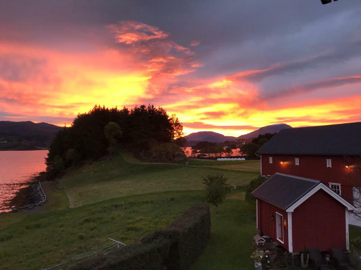 Ola Bua Near The Atlantic Road Lyngstad Exterior photo